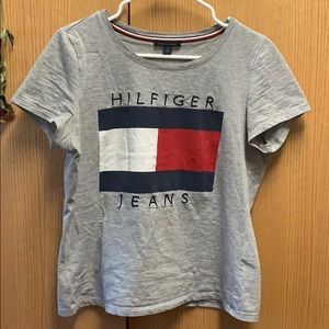 Tommy Hilfiger T shirt